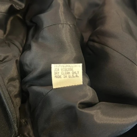 Vintage Carolina Herrera 100% wool dress with rhinestone buttons sz 14 - Picture 7 of 11